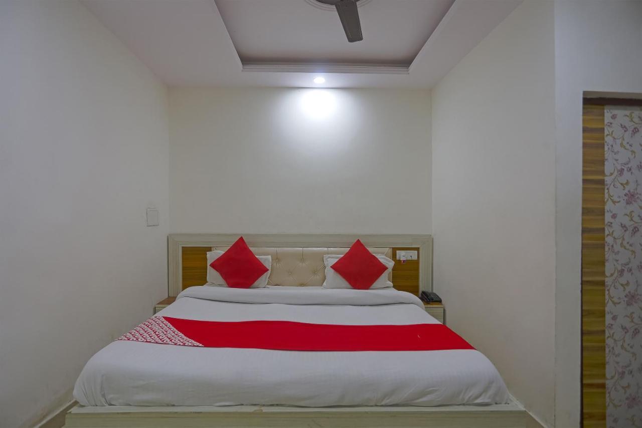 Oyo Flagship 79289 Hotel Grand Keshav Ghaziabad Exterior photo